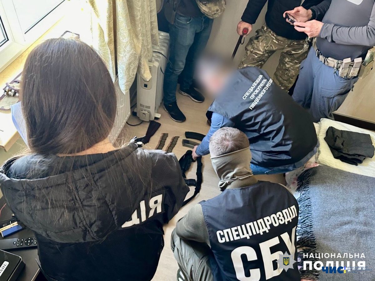 Житель Одещини привіз з зони бойових дій арсенал зброї та вибухівки