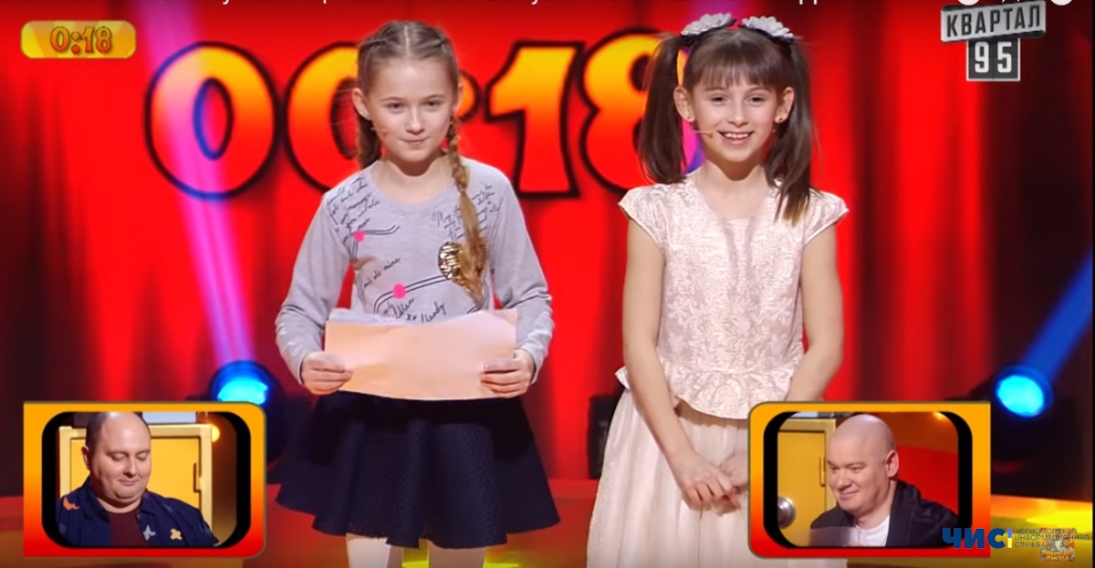Сестры из Черноморска выиграли денежный приз на шоу «Рассмеши комика! Дети»