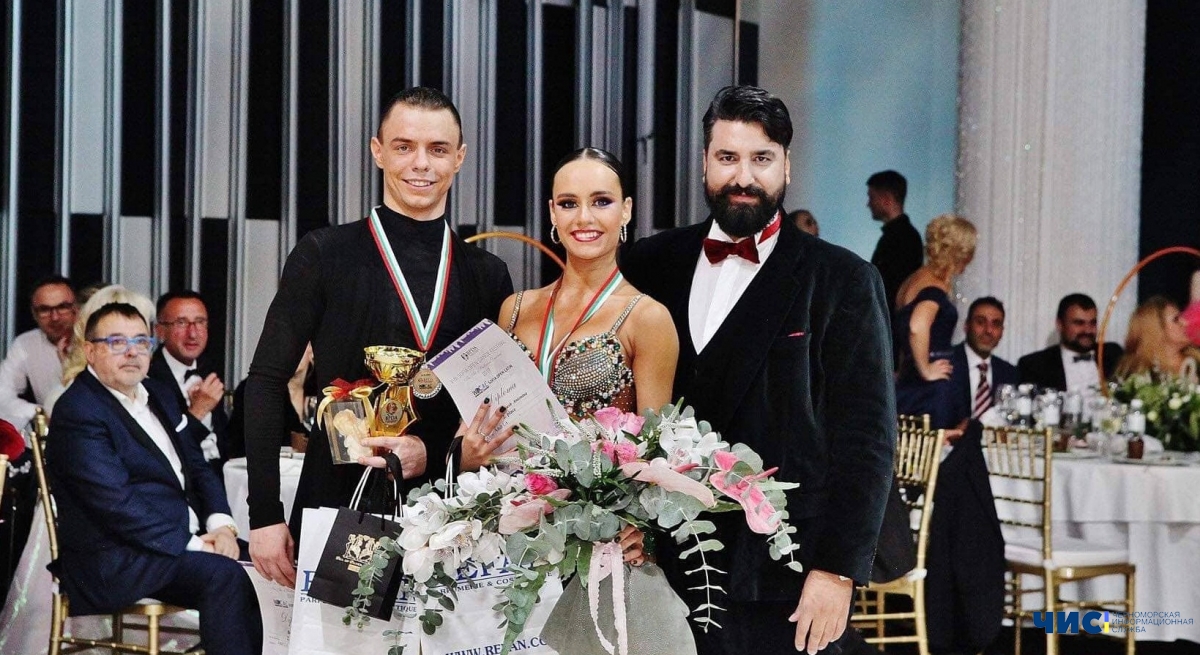 Руководитель студии «Тіmush Сlub» Антонина стала призером международного фестиваля по бальным танцам