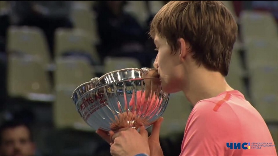 Теннисист из Черноморска завоевал крупнейший юниорский титул в карьере