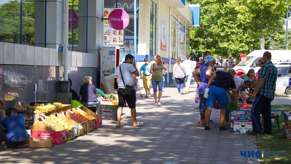 В Черноморске закрываются кафе, спортклубы и непродуктовые магазины