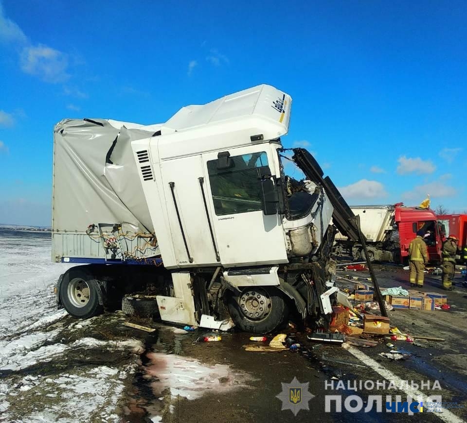 Два водителя погибли в аварии на трассе Одесса-Киев