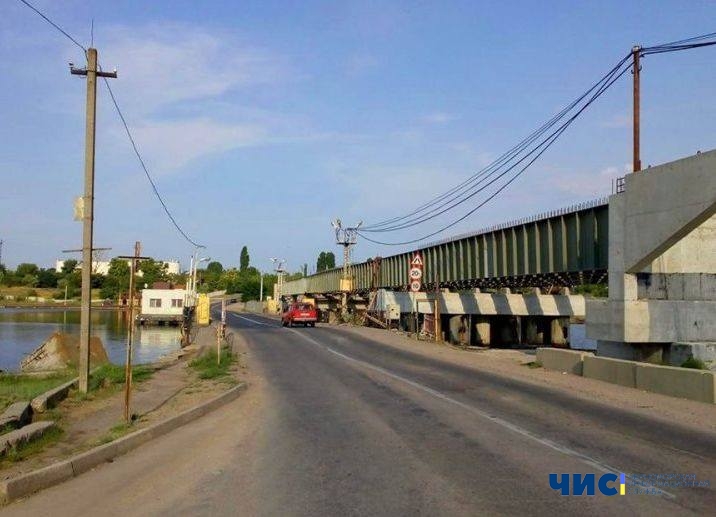 В Черноморске вновь временно перекроют движение через понтонный мост