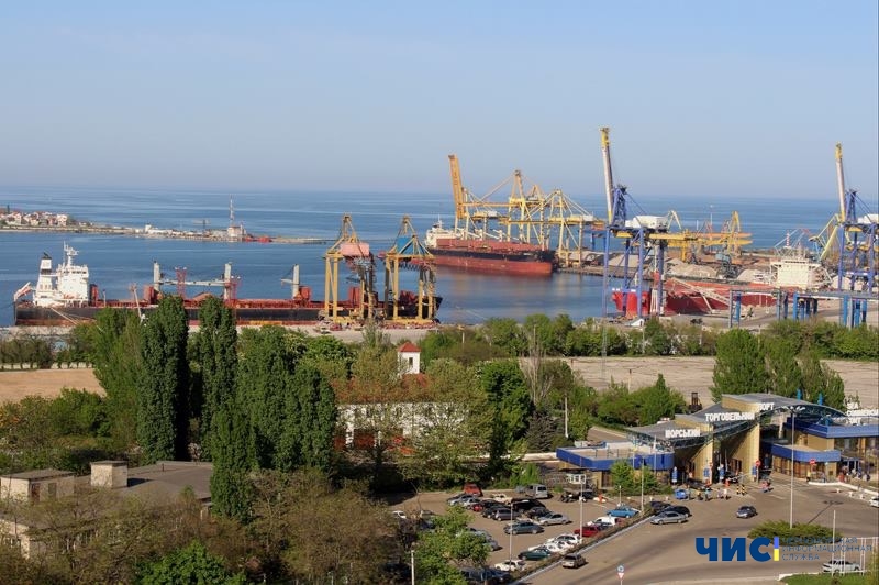 Несчастный случай в порту «Черноморск»: рабочий упал с высоты