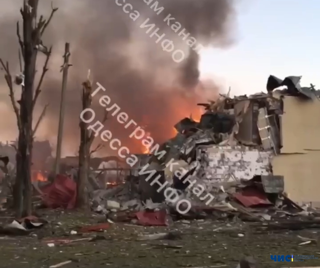 В Одеській області російська авіація нанесла ракетний удар по приватним будинкам