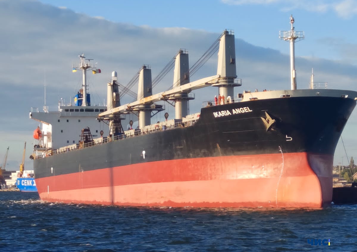 У порту «Чорноморськ» завантажується агропродукцією третє зафрахтоване судно для Африки