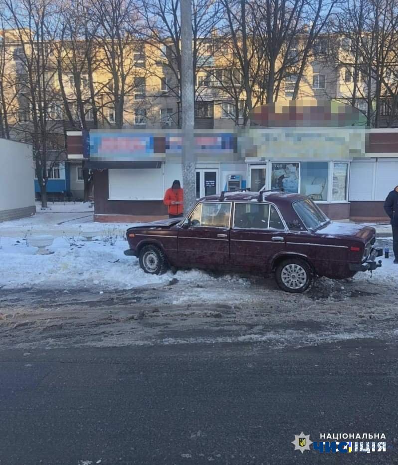 Правоохоронці затримали водія «ВАЗа», який наїхав на матір з дитиною у Чорноморську