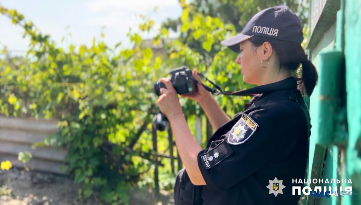 В Одеському районі двоє хлопців зґвалтували жінку та зняли це на відео