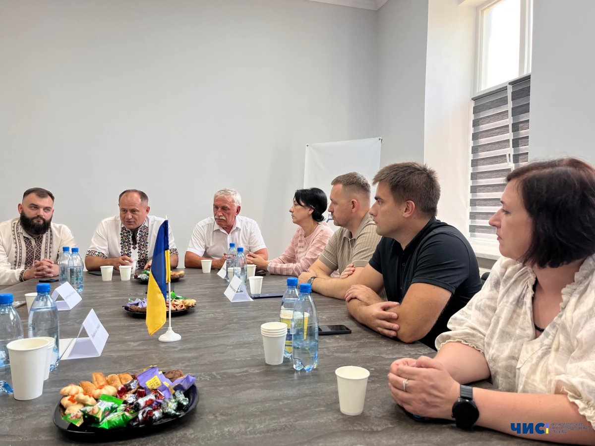 Мер Чорноморська взяв участь у круглому столі місцевих громад, який пройшов у Коломиї