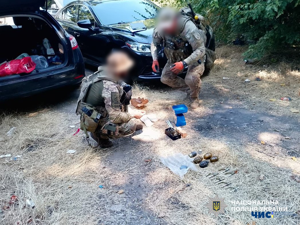 27-річного жителя Чорноморська затримали за оборудки з боєприпасами та вибухівкою
