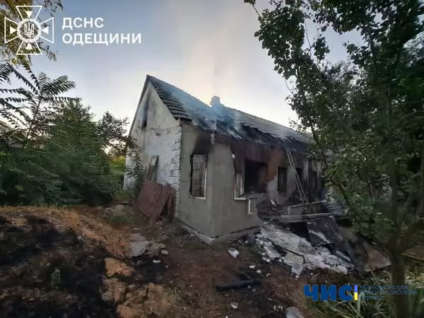 На Одещині двоє людей згоріли живцем у власному будинку
