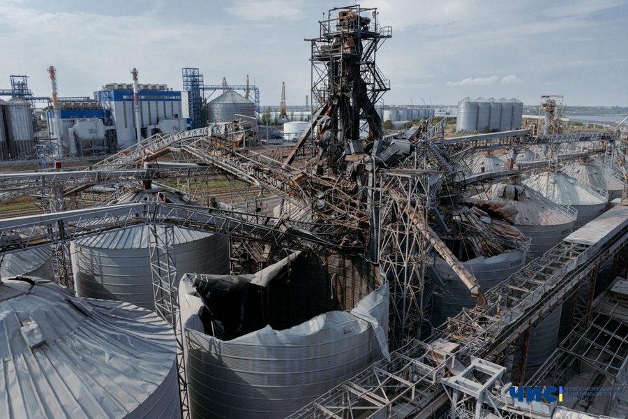 У порту «Чорноморськ» закінчується ремонт терміналу, який постраждав в результаті ворожої атаки
