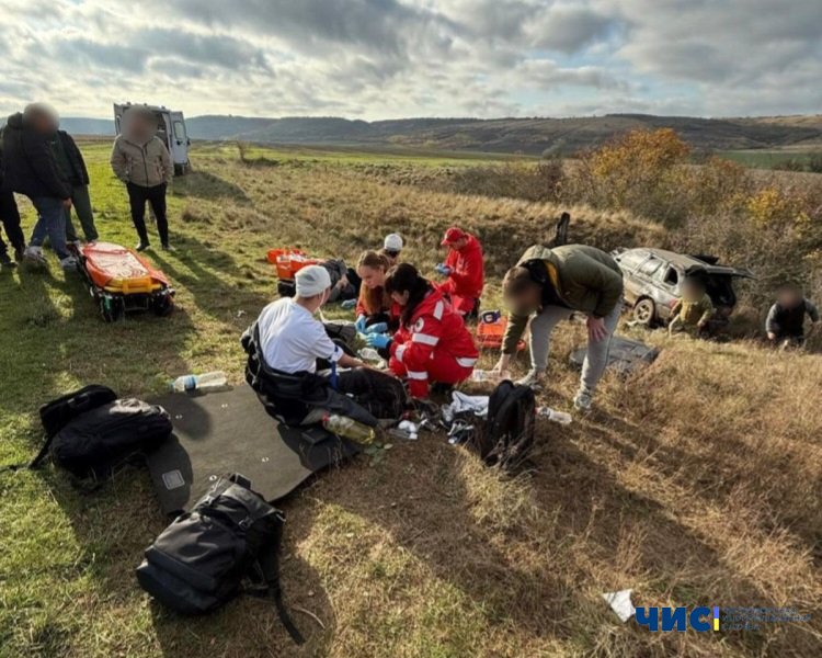 На Одещині авто з ухилянтами вилетіло в кювет під час проривання кордону