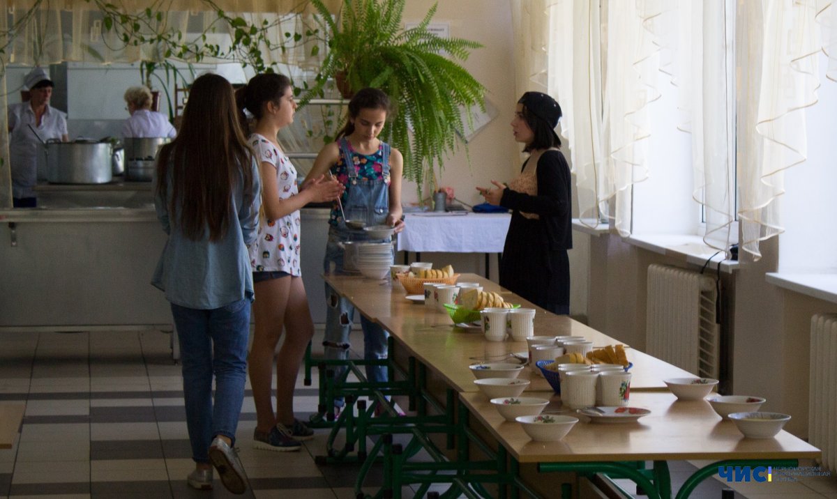 У Чорноморську обрали компанії, які організовуватимуть харчування для школярів