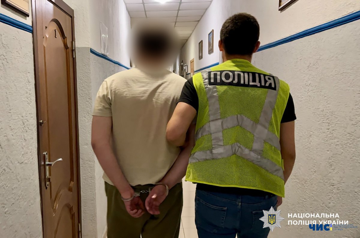 25-річний житель Одеського району намагався підпалити квартиру військового