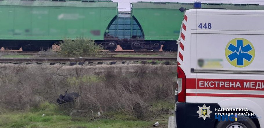 У Великодолинському на залізниці чоловіка ударило струмом