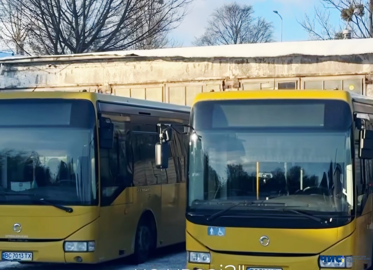 Львів допомагає Одесі: до міста прямують 10 автобусів