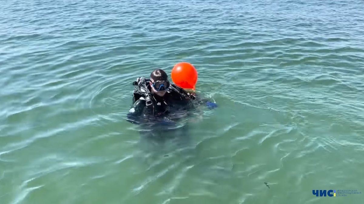 У Чорноморську рятувальники продовжують пошуки хлопця, який влітку зник на морі