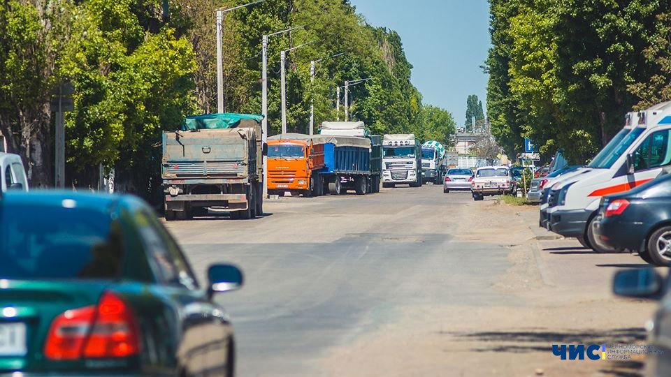 На Одещині вводять сезонні обмеження руху для транспорту