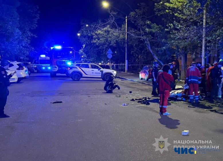 Вибух машини в Одесі: постраждали двоє людей