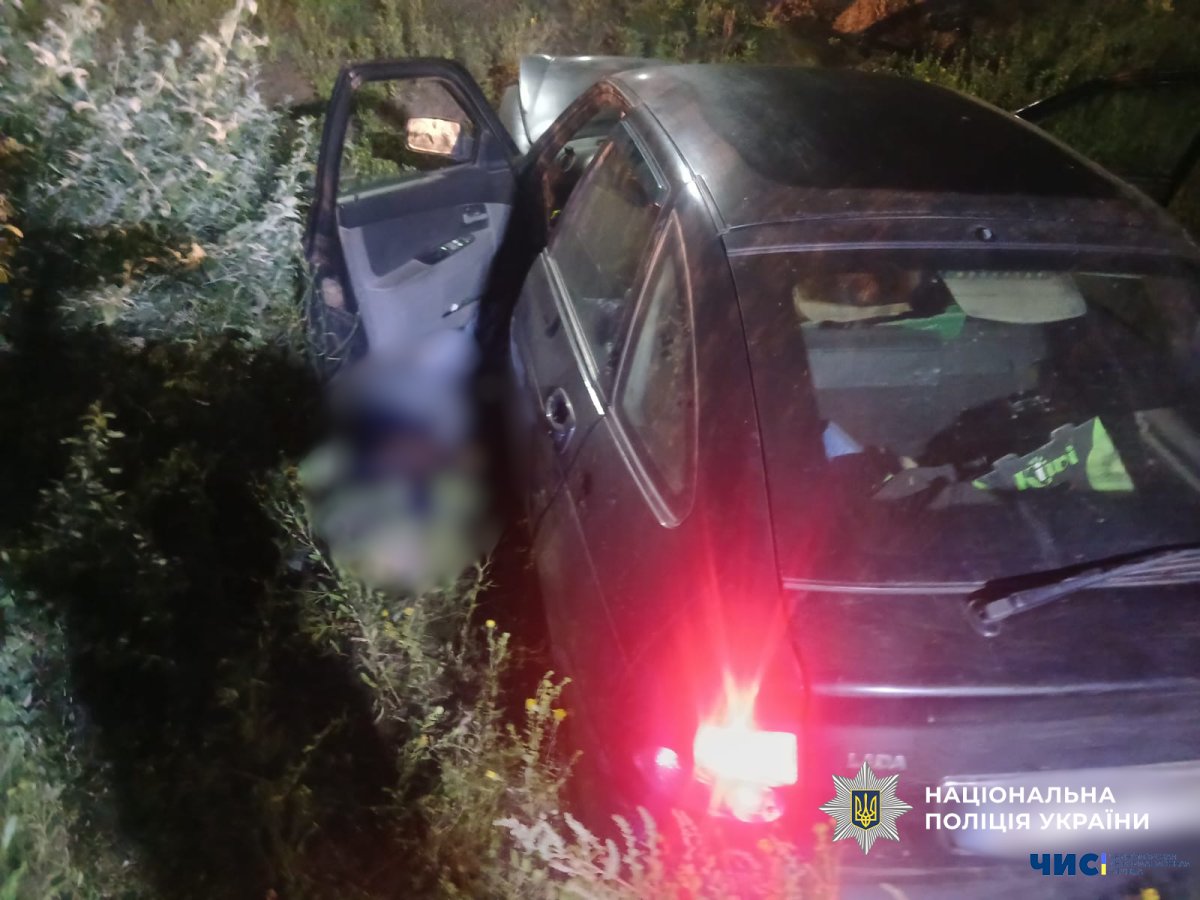 Поблизу Чорноморська в аварії загинув чоловік, є травмовані
