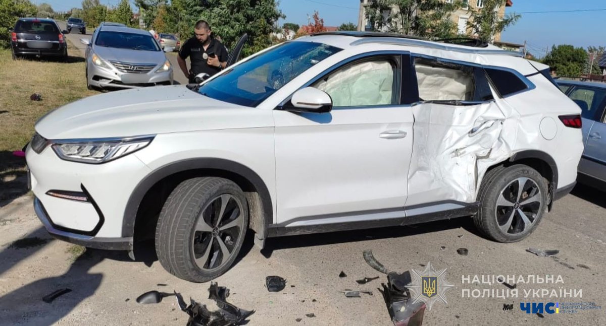 В аварії поблизу Чорноморська загинув мотоцикліст, його 18-річна пасажирка травмувалася
